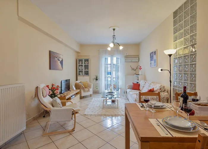 House Of Velenia - 2 Bedroom Apartment Near Old Town, Airport And Bus Station