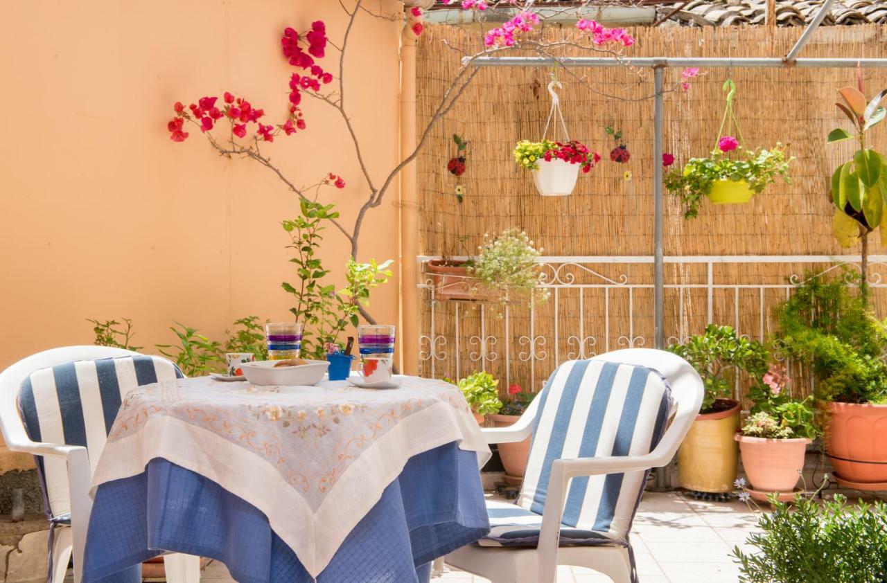 House Of Velenia - 2 Bedroom Near Old Town, Airport And Bus Station Appartamento